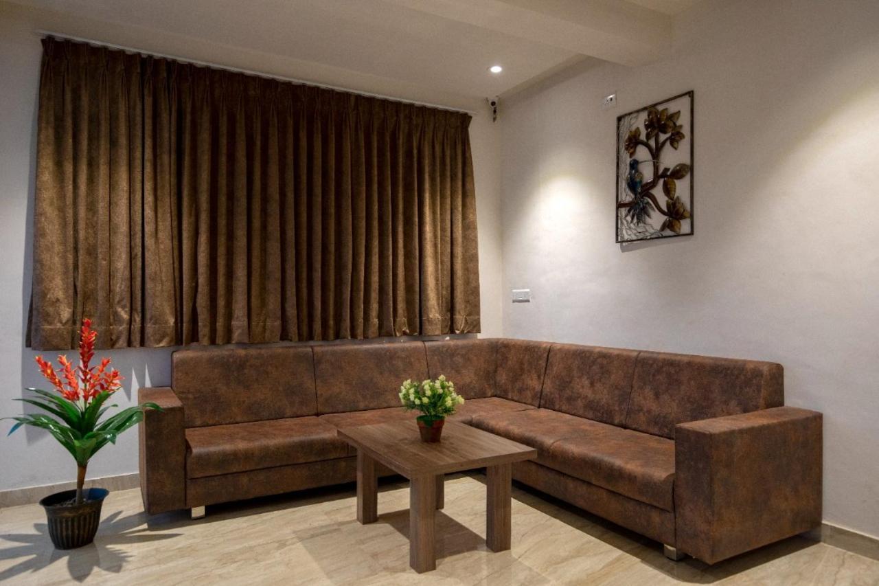 Hotel Scintilla Somnāth Extérieur photo