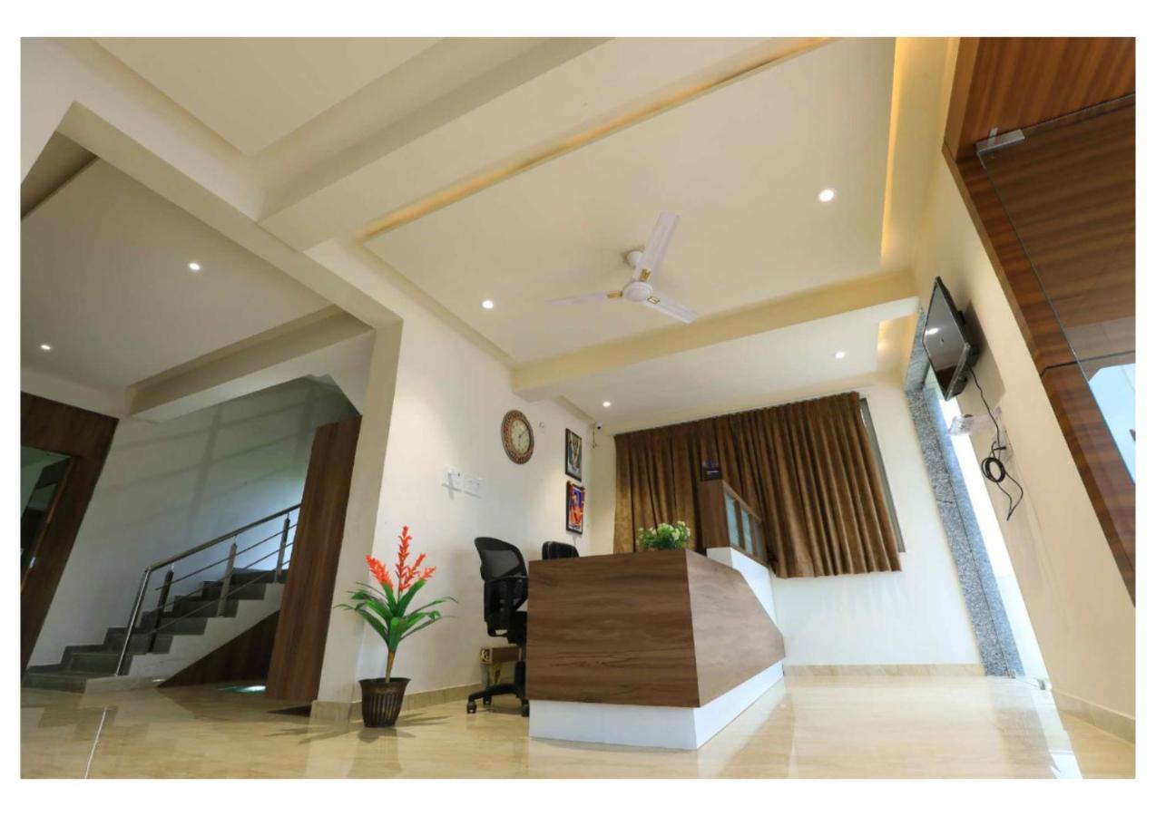 Hotel Scintilla Somnāth Extérieur photo